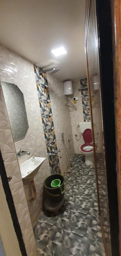 Hotel Krishna Amhedabad Dış mekan fotoğraf