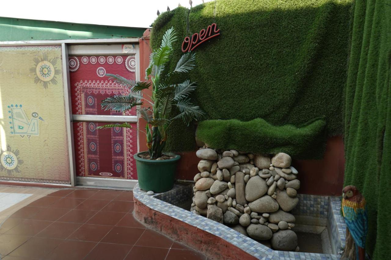 Hotel Krishna Amhedabad Dış mekan fotoğraf
