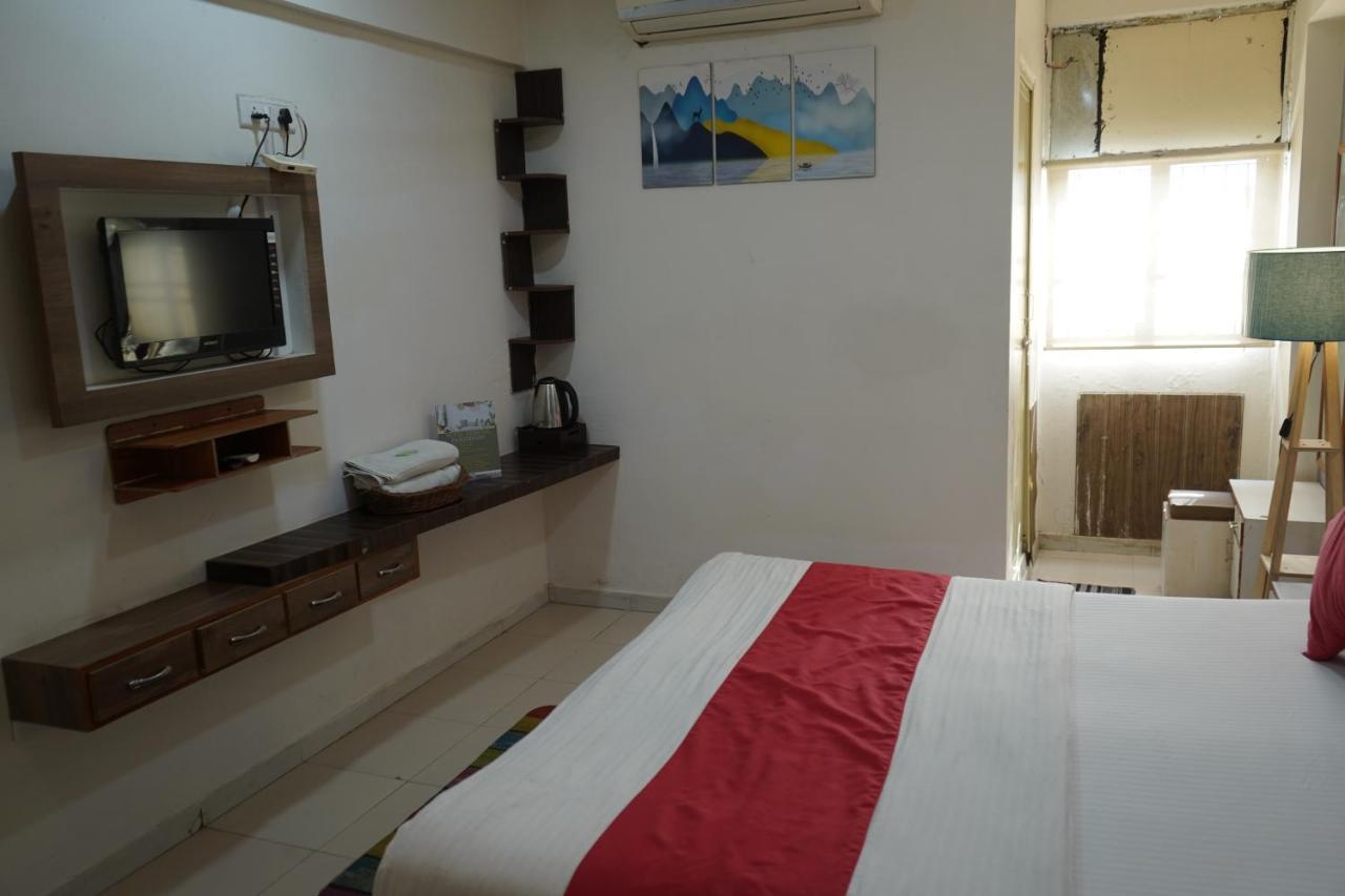 Hotel Krishna Amhedabad Dış mekan fotoğraf