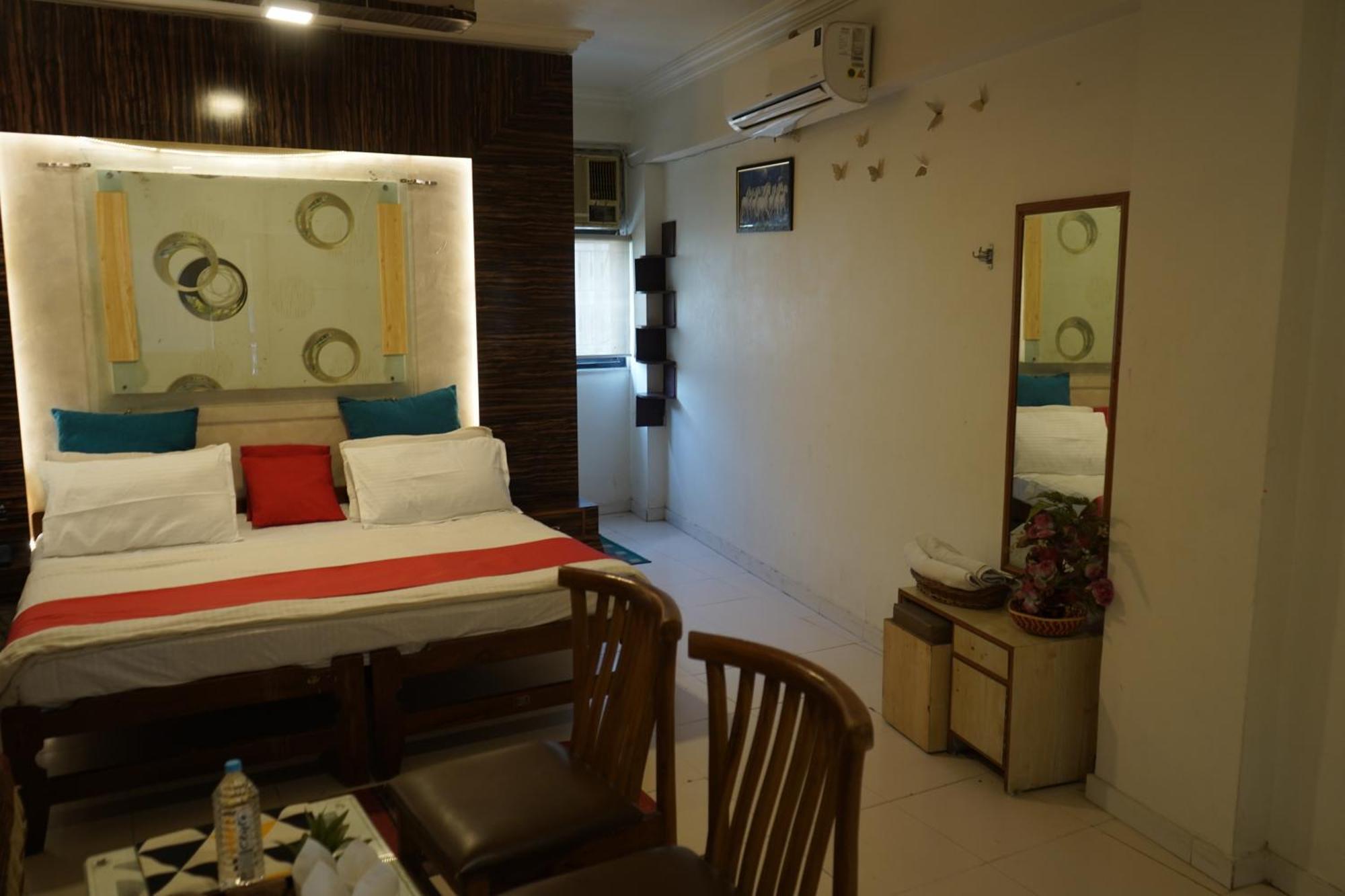 Hotel Krishna Amhedabad Dış mekan fotoğraf